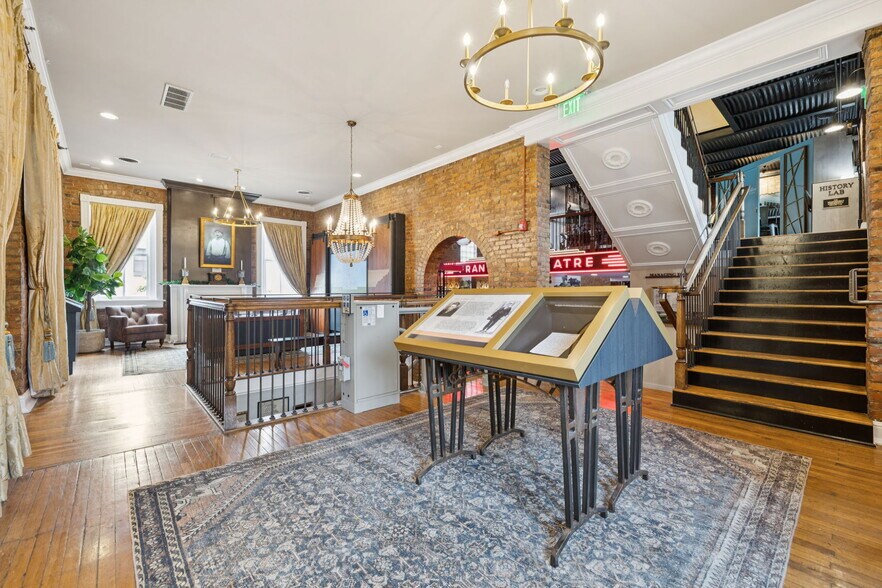 More Photos Of 108 Bridge St, Franklin Storefront For Sale