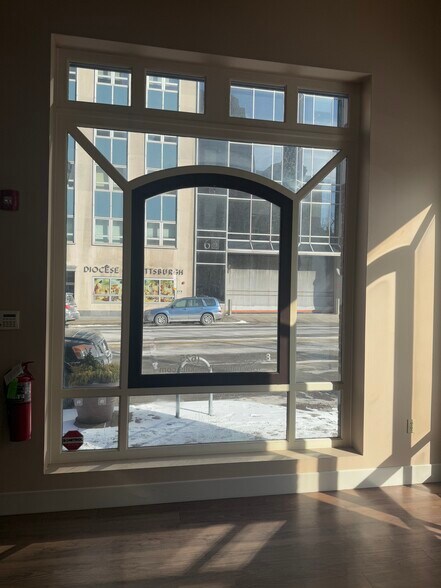 More Photos Of 120 Boulevard of the Allies, Pittsburgh Medical For Lease