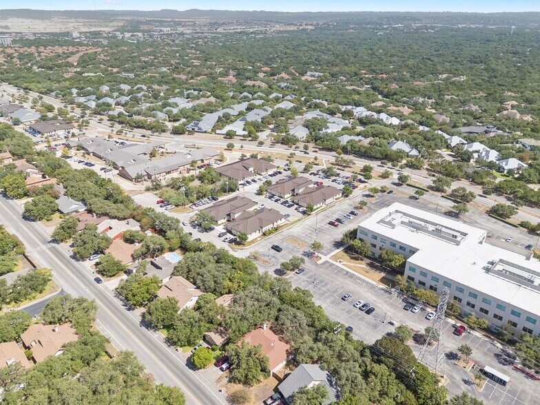 More Photos Of 4358 Lockhill Selma Rd, Shavano Park Medical For Lease