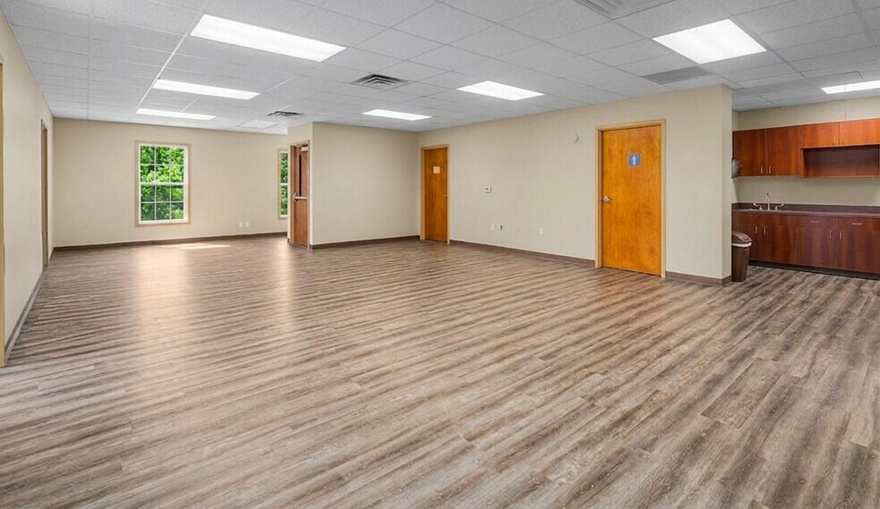 More Photos Of 1450 Jones Dairy Rd, Jasper Medical For Lease