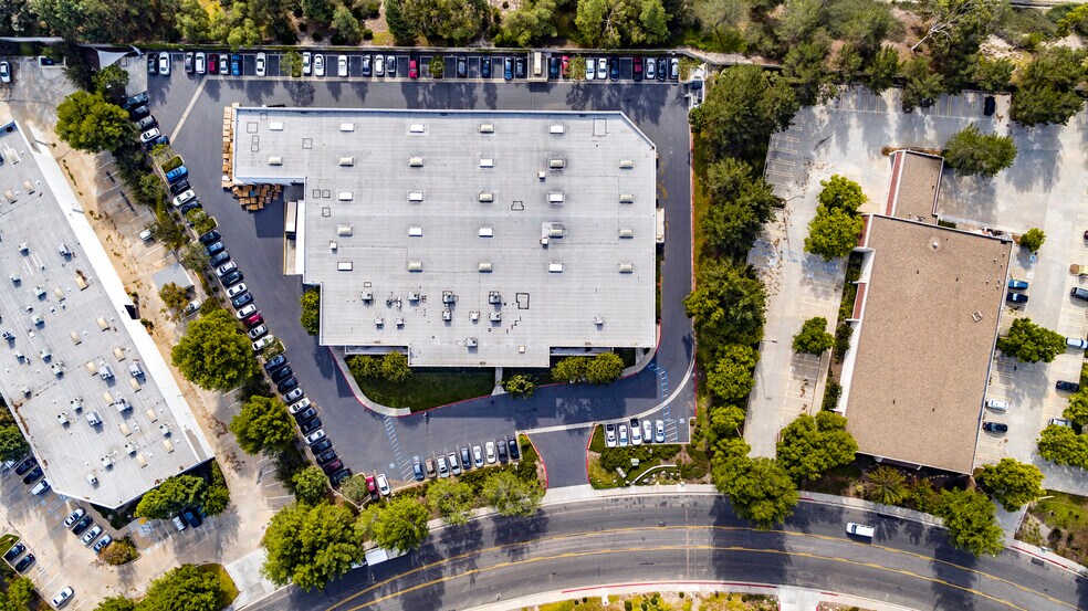 More Photos Of 12375 World Trade Dr, San Diego Warehouse For Lease