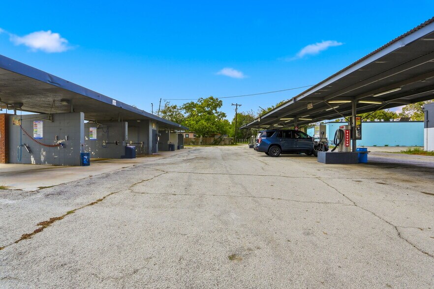 More Photos Of 2703 Vance Jackson Rd, San Antonio Carwash For Sale