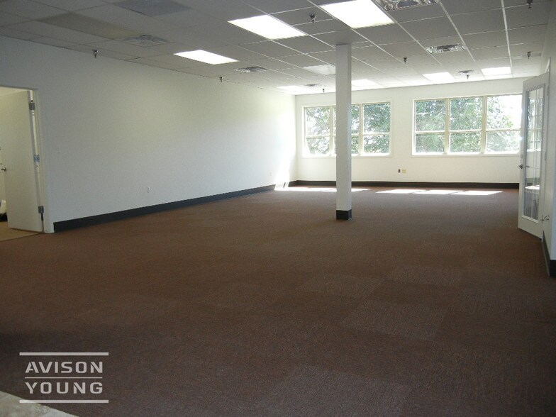 More Photos Of 3101-3141 28th St, Boulder Unknown For Lease