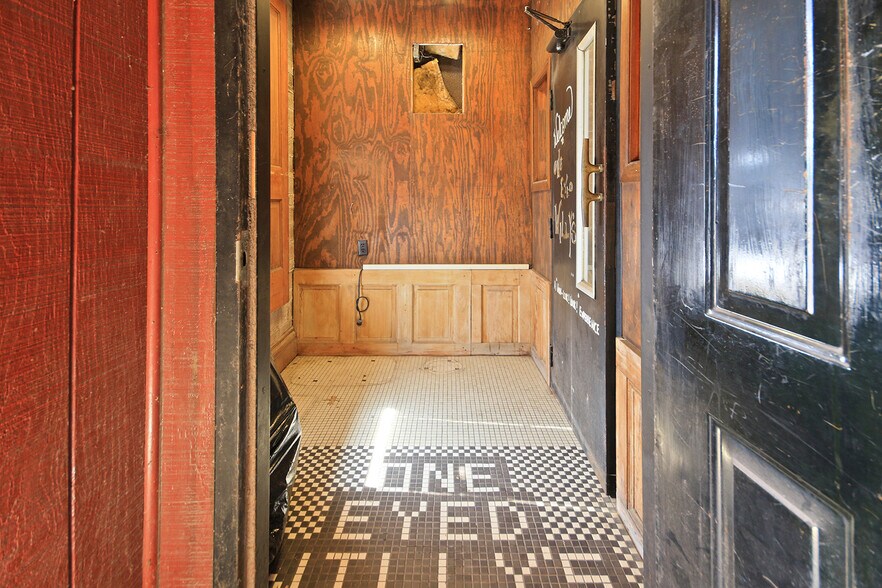 More Photos Of 105 Coal st, Mexico Specialty For Sale