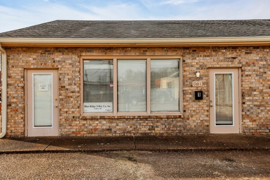 More Photos Of 5 Industrial Park Dr, Hendersonville Freestanding For Sale