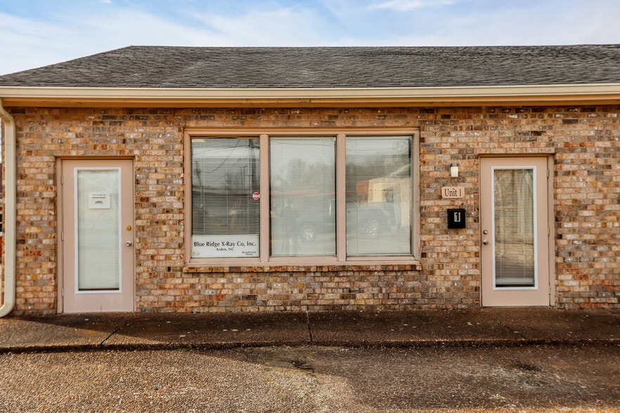 More Photos Of 5 Industrial Park Dr, Hendersonville Freestanding For Sale