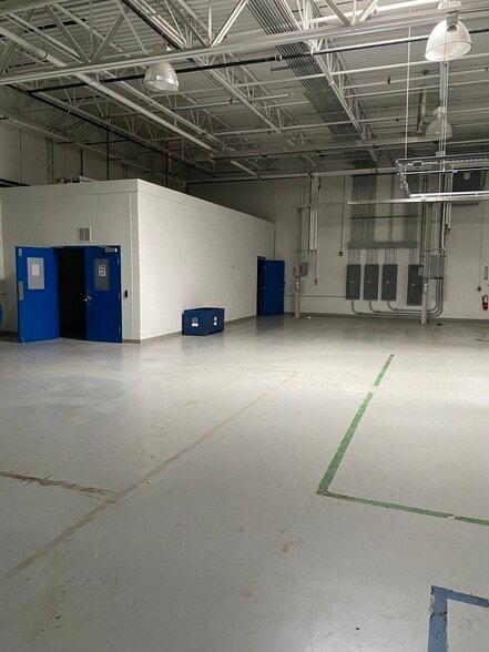 More Photos Of 2370 Meijer Dr, Troy Light Manufacturing For Lease