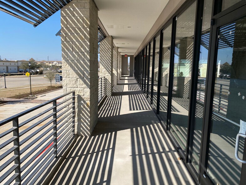 More Photos Of 18806 Noble Seven Ln, Sugar Land Storefront Retail Office For Lease