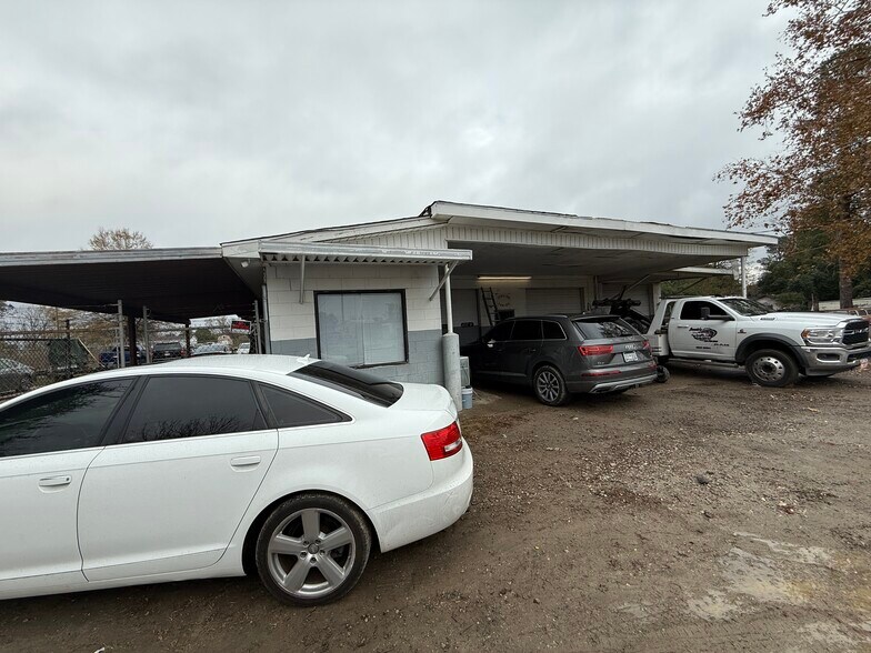 More Photos Of 1101 Sand Bar Ferry rd, Beech Island Auto Repair For Sale