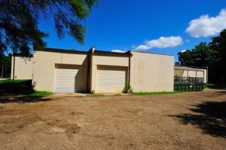 More Photos Of 1286 Pipestone Rd, Benton Harbor Light Distribution For Lease