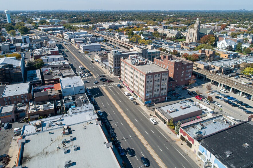 More Photos Of 265 Sunrise Hwy, Rockville Centre Office For Lease