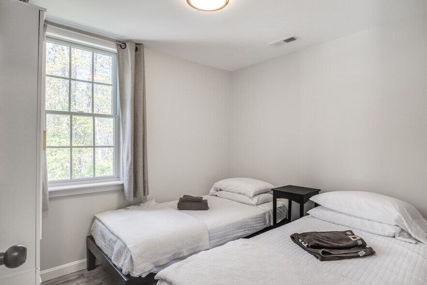 More Photos Of 1861 Main St, Brewster Hospitality For Sale