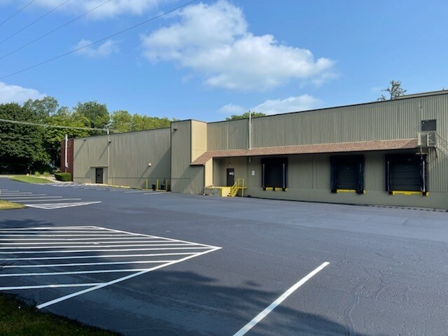 More Photos Of 3515 Lakeshore Dr, Saint Joseph Office For Lease