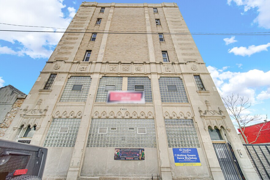 More Photos Of 7411 S Stony Island Ave, Chicago Warehouse For Sale