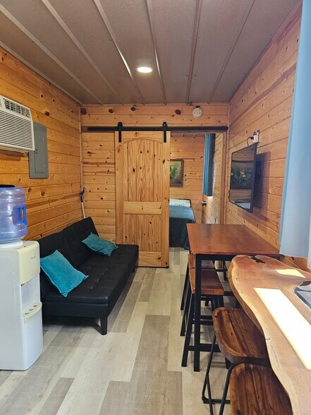 More Photos Of 560 Mountain Dr, Lakehills Specialty For Sale