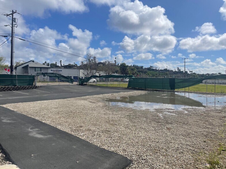 More Photos Of 1990 S Santa Fe Ave, Vista Freestanding For Lease