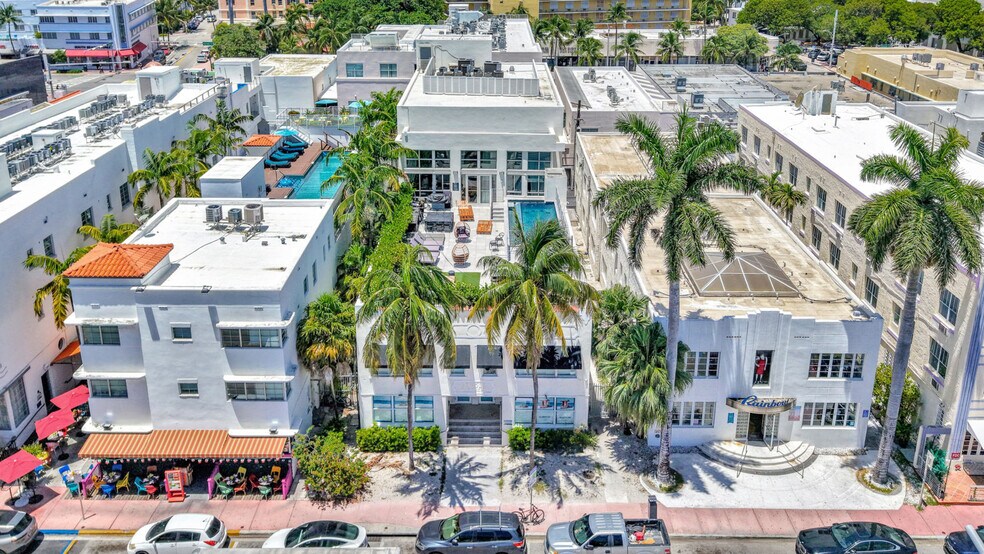 More Photos Of 826 Collins Ave, Miami Beach Storefront Retail Residential For Lease