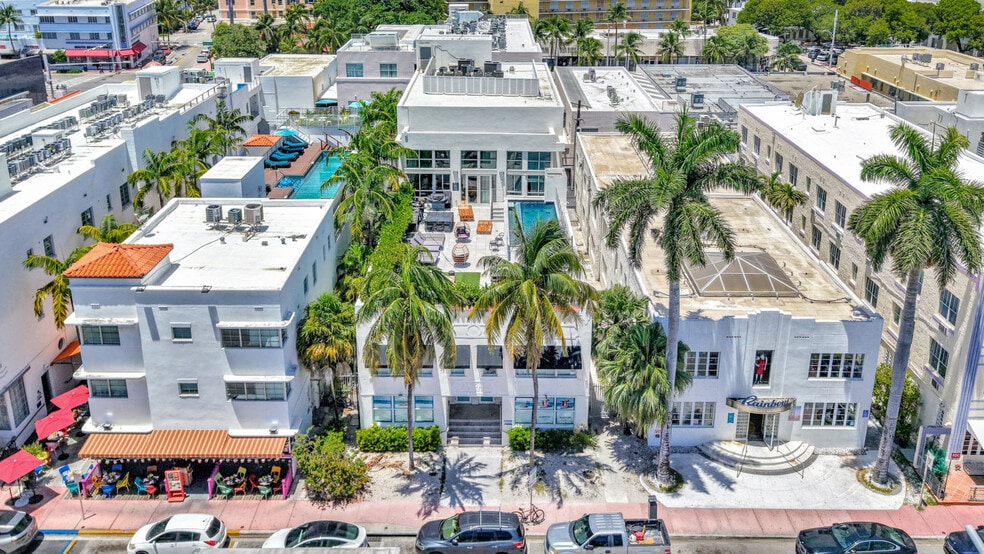 More Photos Of 826 Collins Ave, Miami Beach Storefront Retail Residential For Lease