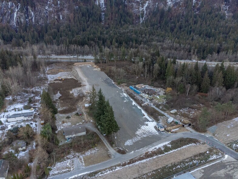 More Photos Of 61934 Estell Rd, Hope Land For Lease