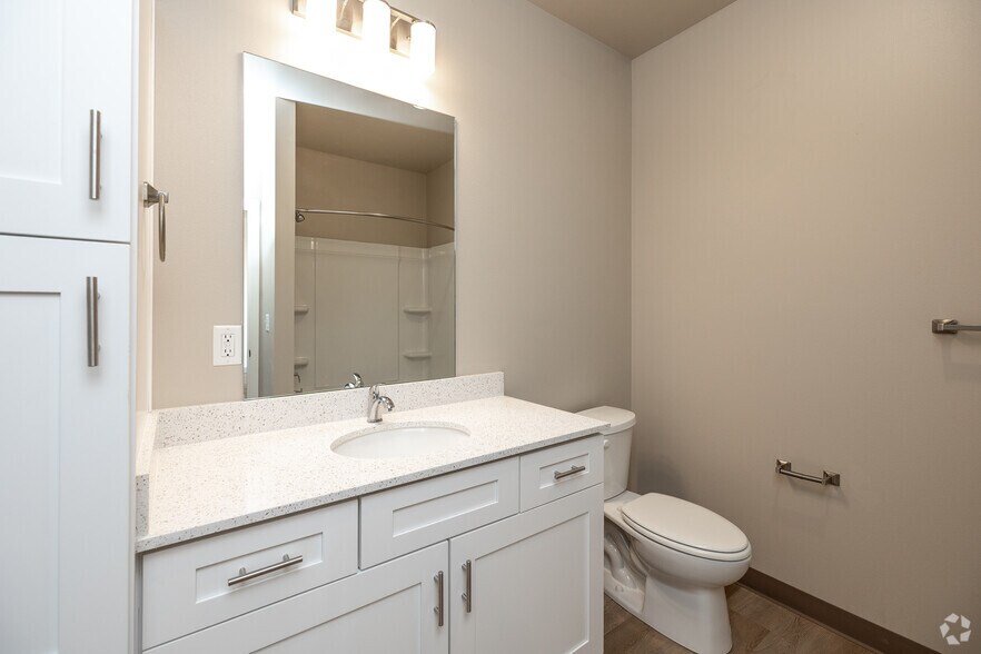 More Photos Of 1163 Baltic Ave, Tiffin Apartments For Lease