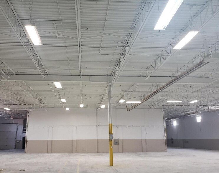 More Photos Of 55 Bradwick Dr, Concord Flex For Sale