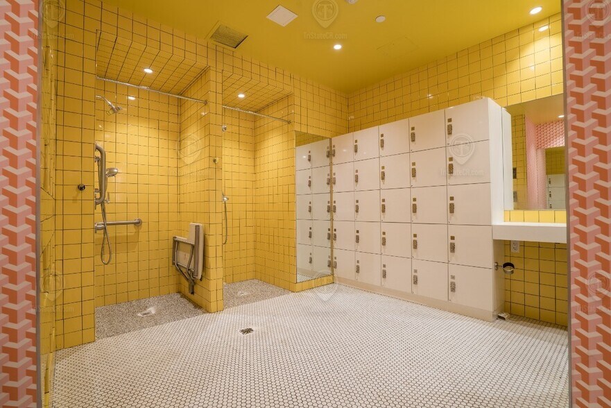 More Photos Of 200 Central Park S, New York Multifamily For Sale