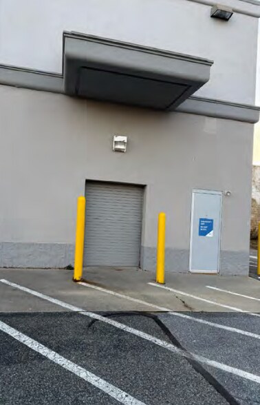 More Photos Of 970 N Main Rd, Vineland Drugstore For Sale