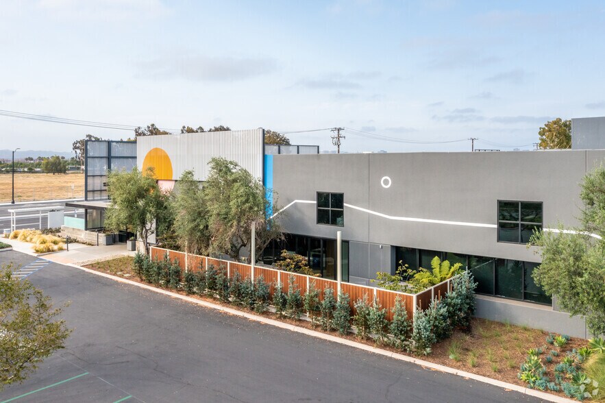 More Photos Of 15771 Red Hill Ave, Tustin Loft Creative Space For Lease