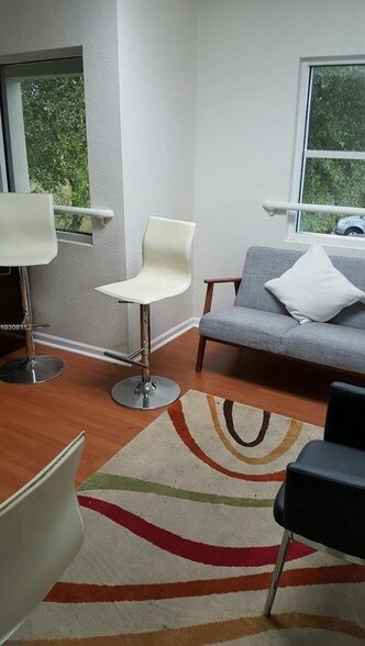 More Photos Of 5900 NW 99th Ave, Miami Light Distribution For Lease