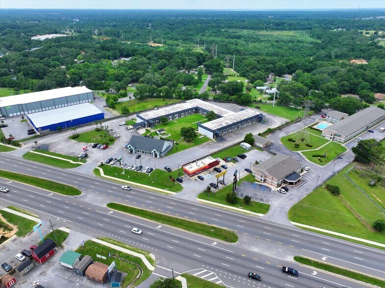 More Photos Of 6911 Pensacola Blvd, Pensacola Land For Lease