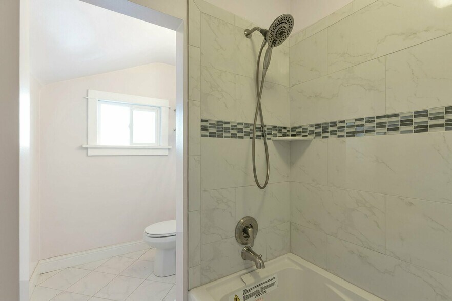 More Photos Of 745 Federal Blvd, Denver Office Residential For Lease