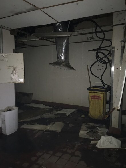 More Photos Of 14514 Jefferson Davis Hwy, Woodbridge Fast Food For Lease