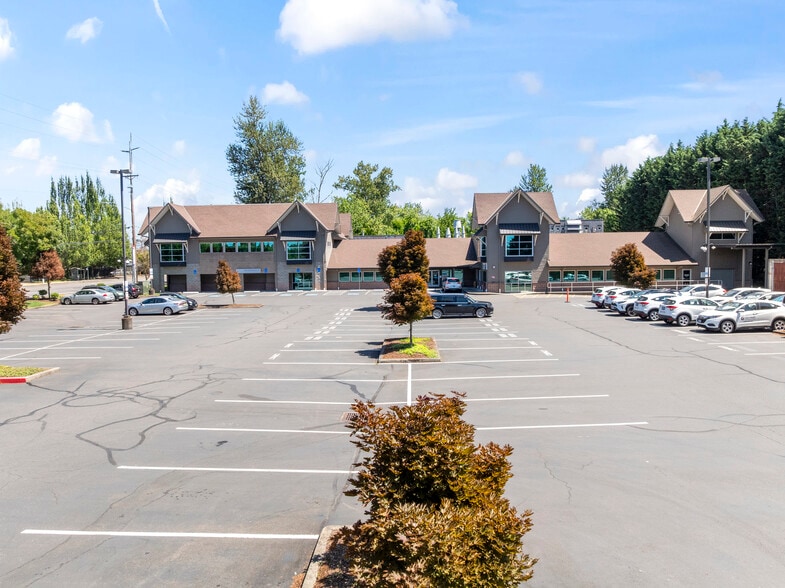 More Photos Of 3300 State St, Salem Medical For Sale