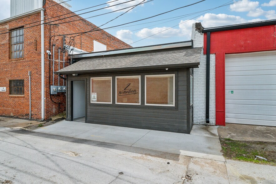 More Photos Of 219 E Rogers Blvd, Skiatook Storefront Retail Office For Sale