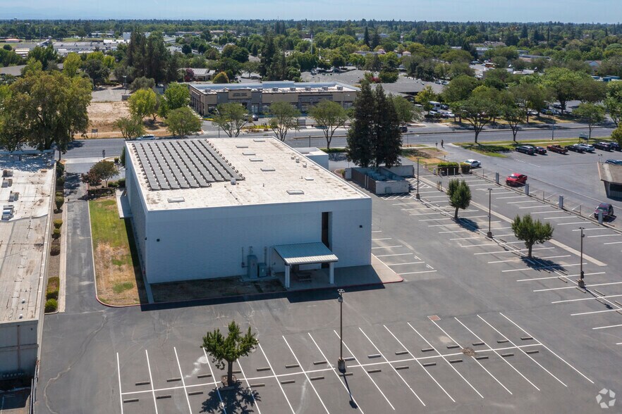 More Photos Of 3185 M St, Merced Medical For Sale