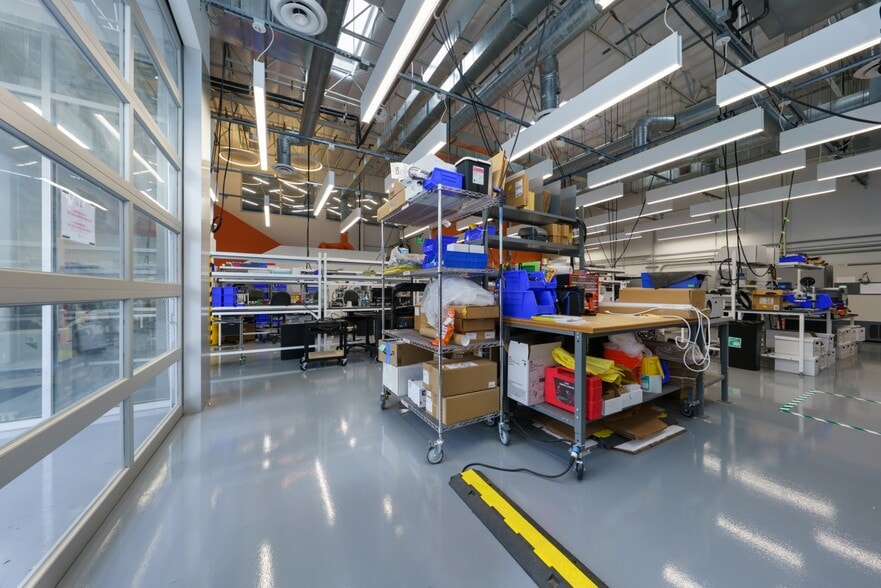 More Photos Of 3240 Grey Hawk Ct, Carlsbad Light Manufacturing For Sale