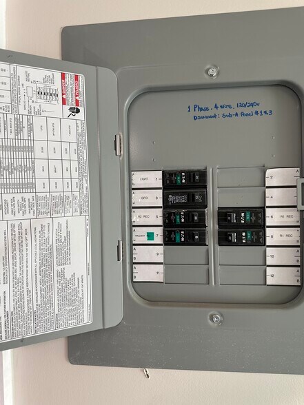 More Photos Of 800 Dekalb St, Bridgeport Storefront Retail Residential For Sale