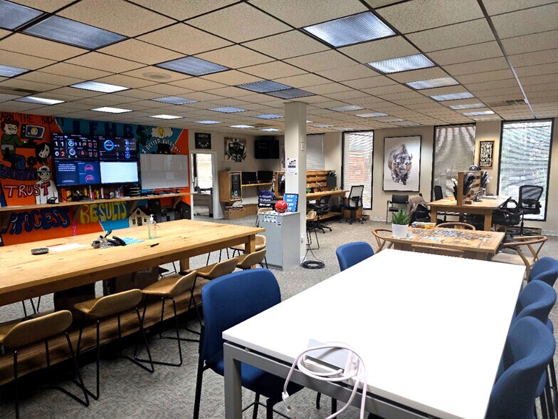 More Photos Of 2525 Eastern Blvd, York Office For Lease