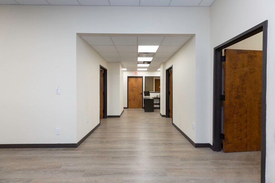 More Photos Of 69 Pondfield Rd, Bronxville Office For Sale