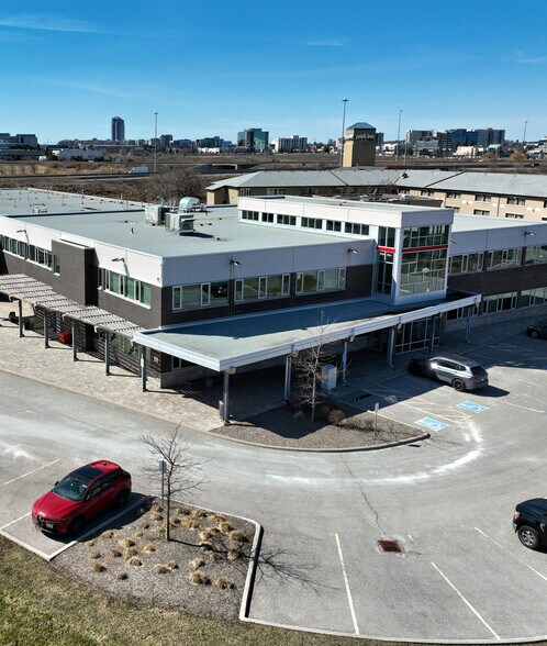 More Photos Of 525 Cochrane Dr, Markham Research And Development For Sale