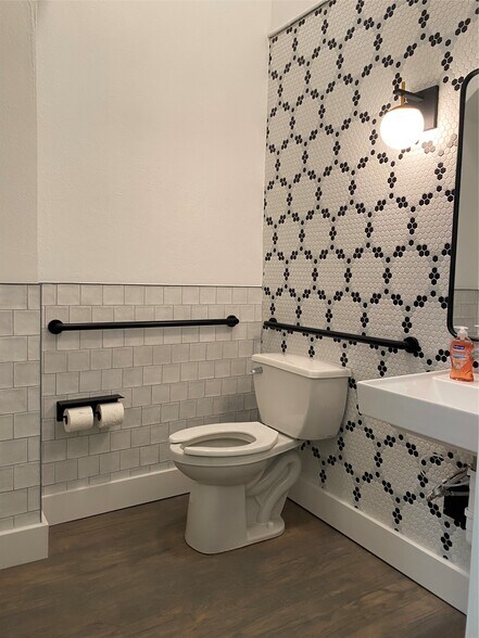 More Photos Of 1624-1630 E 7th Ave, Tampa Loft Creative Space For Lease