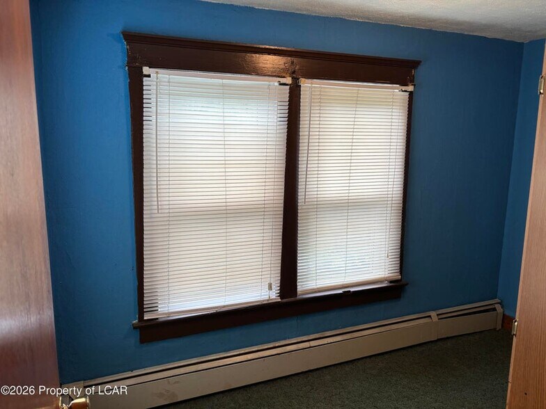 More Photos Of 12 Hill St, Glen Lyon Apartments For Sale