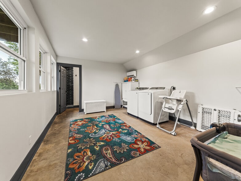 More Photos Of 896 Mount Riante Rd, Hot Springs Specialty For Sale