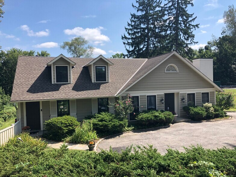 More Photos Of 500 Main St, Armonk Office For Sale