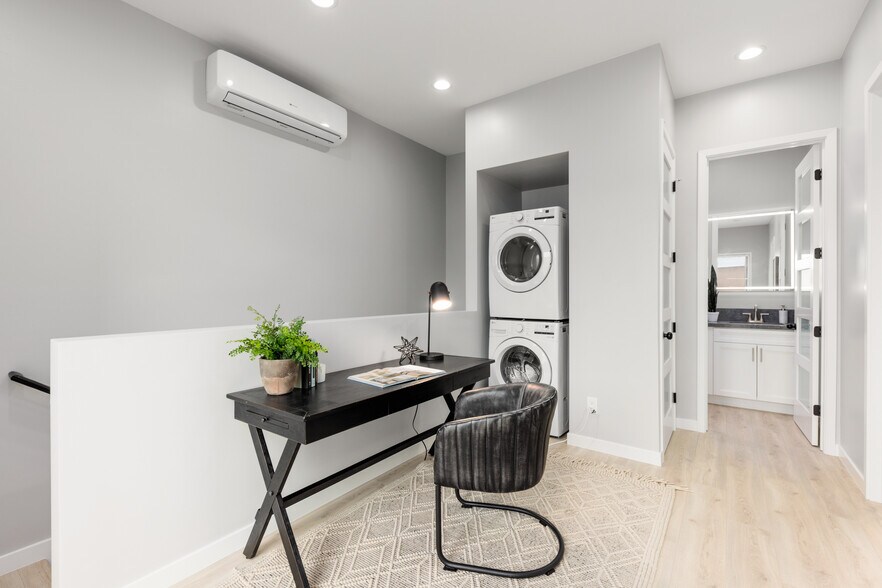 More Photos Of 7128 E Hyatt St, San Diego Apartments For Sale