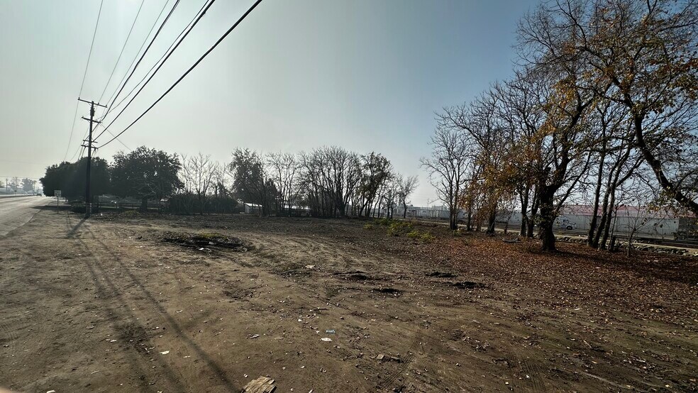 More Photos Of 3035-3049 S Chestnut Ave, Fresno Land For Sale