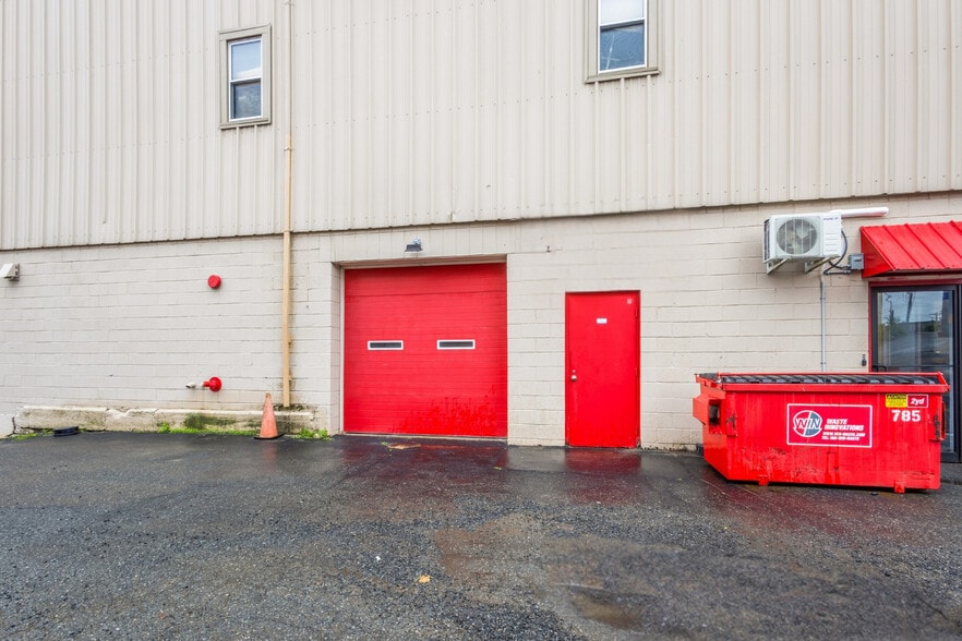 More Photos Of 51 S Canal St, Lawrence Self Storage For Sale
