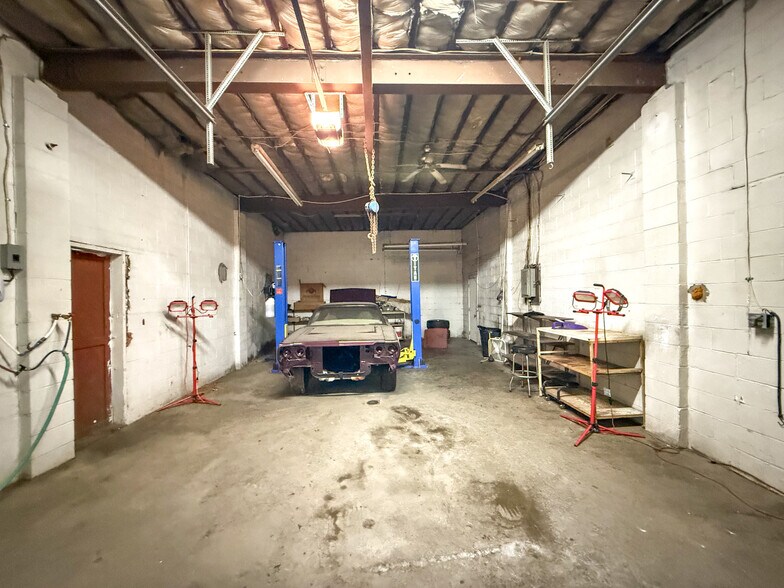 More Photos Of 13080 US 422, Kittanning Storefront Retail Residential For Sale