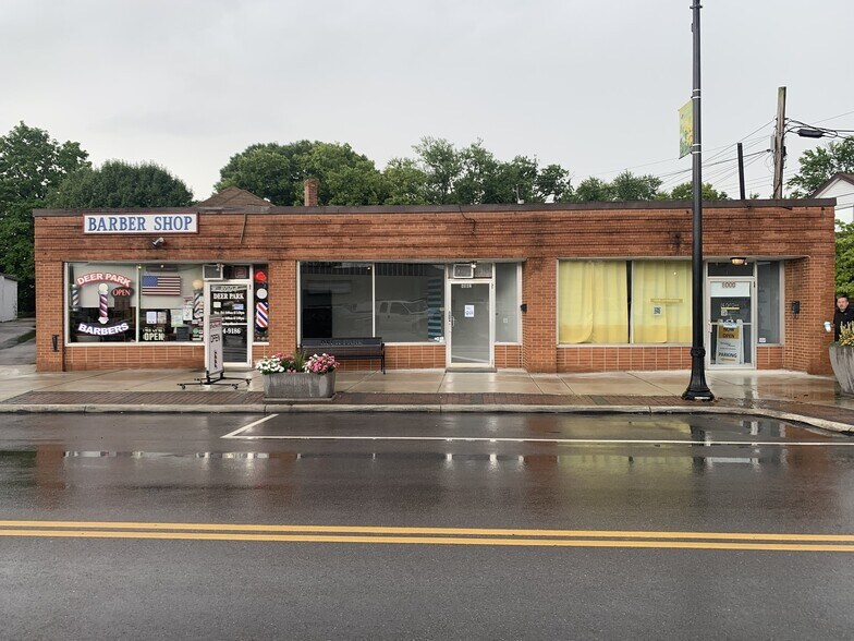 More Photos Of 8000-8004 Blue Ash Rd, Cincinnati Storefront For Sale