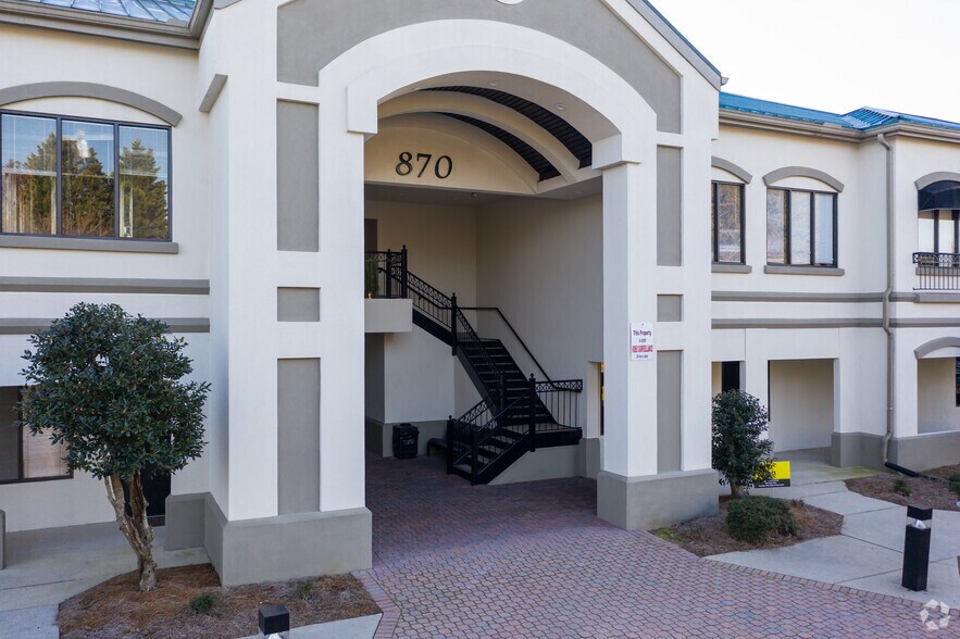 More Photos Of 870 Crestmark Dr, Lithia Springs Unknown For Lease